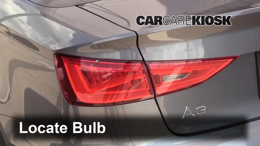 2015 Audi A3 Quattro Premium 2.0L 4 Cyl. Turbo Convertible Éclairage Feux de marche arrière (remplacer une ampoule)
